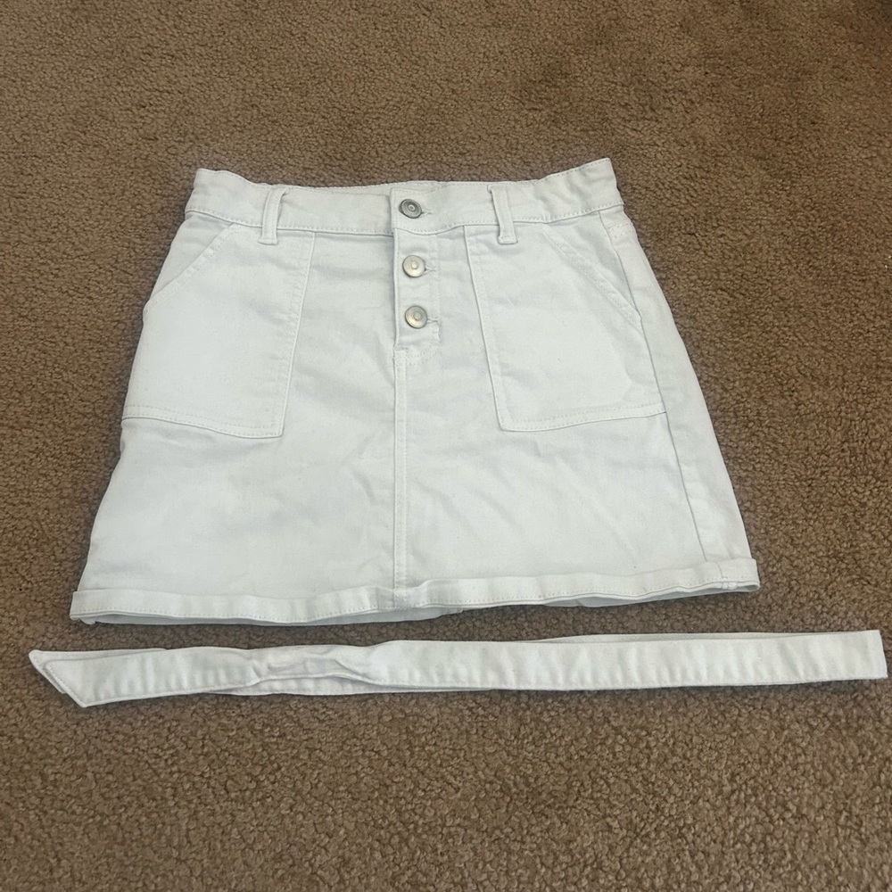 wonder nation 3 button white skirt (10-12) girls with belt